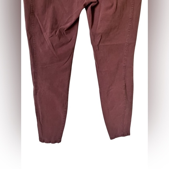 Kuhl Women's Burgundy Skinny Pants Size 8
Hiking Outdoor Jeans Adventure - Picture 6 of 10